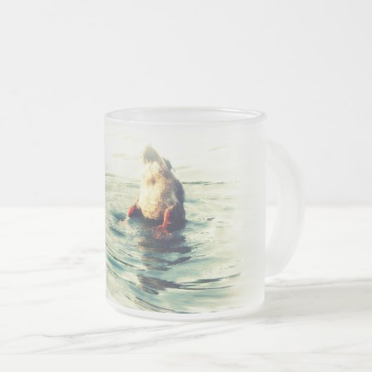 一方の端! お尻を引込めて下さい フロストグラスマグカップ (正面右)