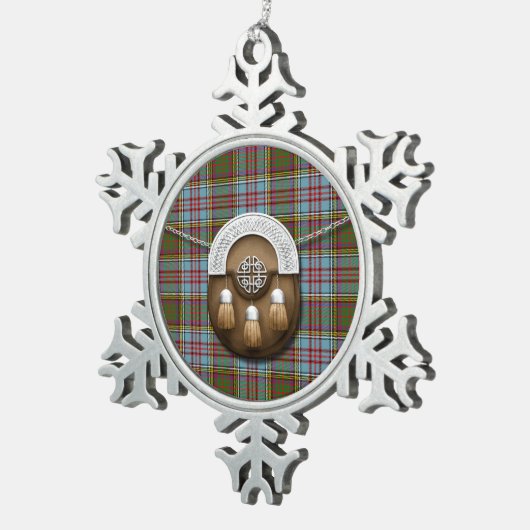 一族のアンダーソンのタータンチェックおよびSporran スノーフレークピューターオーナメント (右)