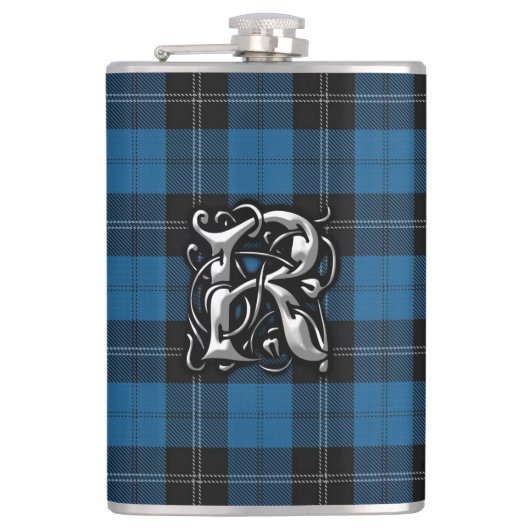 一族Ramsay Ramseyの青および黒い狩りのタータンチェック フラスク (正面)