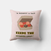 一日のドーナツ保が不平を言う遠くに クッション (裏面)