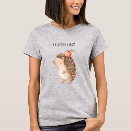 一日一個のリンゴを持つハリネズミ Tシャツ (正面)