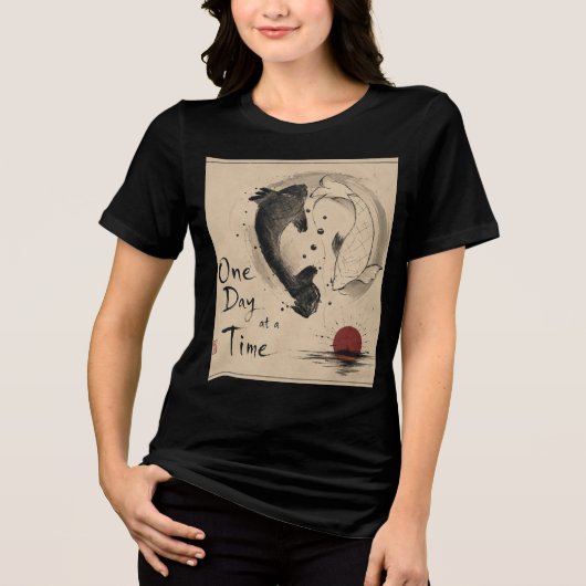 一歩ずつ前へ 陰陽の鯉のデザイン トライブレンドTシャツ (正面)