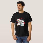 一歩を踏み出す | やる気を起こさせる引用文ブラックTシャツ Tシャツ (正面フル)