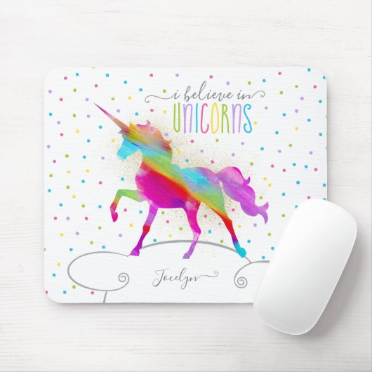 一流のパーソナライズな虹のユニコーンの金ゴールドのグリッターを加えて下さい マウスパッド (マウス)