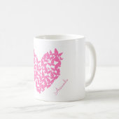 一流の蝶ハートのピンクのマグを個人化して下さい コーヒーマグカップ (正面右)