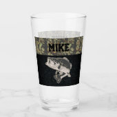 一流低音の魚釣りの迷彩柄の人 タンブラーグラス (正面)