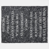 一生を送る人がある フリースブランケット (正面(横))