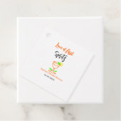 一目惚れのオレンジ黒のウェディングシャワー グ フェイバータグ (インサイチュ)