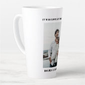 一目惚れカップルValentines day カフェラテマグ (左アングル)