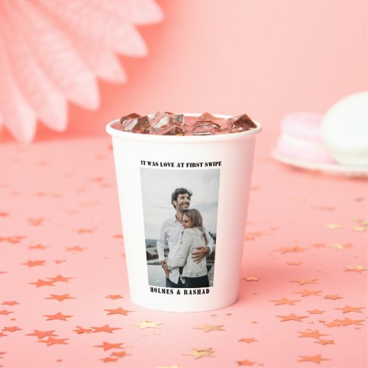 一目惚れカップルValentines day 紙コップ (インサイチュ)