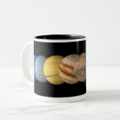 一直線上惑星のイラストレーション ツートーンマグカップ (正面左)