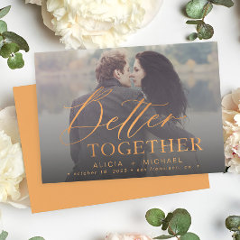 一緒にいて素敵なラスティオレンジの手書き結婚式写真 セーブザデート