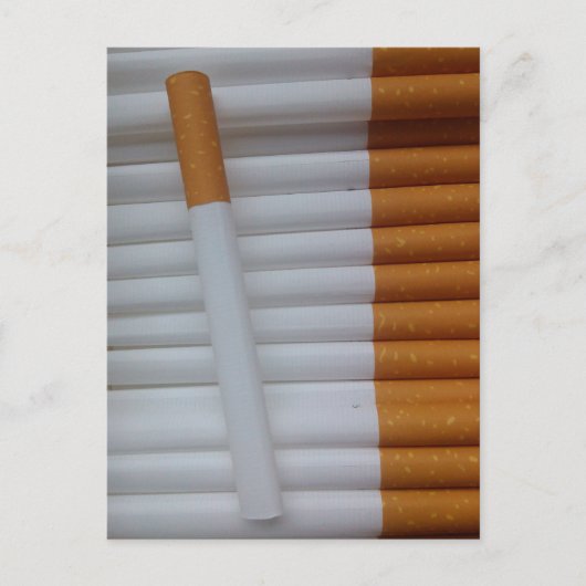 一緒にグループ化されたタバコを空にする ポストカード (正面)