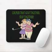 一緒にゴルフをするカップルは一緒にとどまります マウスパッド (マウス)