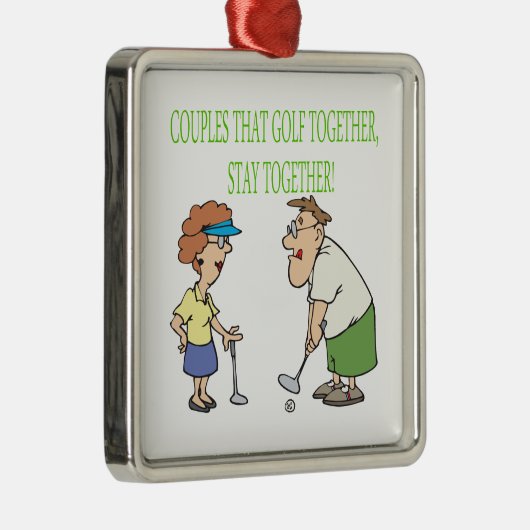 一緒にゴルフをするカップルは一緒にとどまります メタルオーナメント (右)