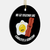 一緒に卵やベーコンを食うパーソナライズされた セラミックオーナメント (右)