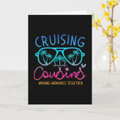 一緒に思い出を作る従兄弟クルーズ カード (黄色い花)