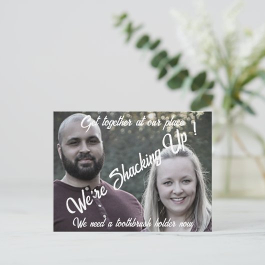 一緒に移動するおもしろいお祝いが集まる ポストカード (スタンド正面)