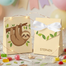 一緒に遊ぼう? ナマケモノの子供の誕生日
