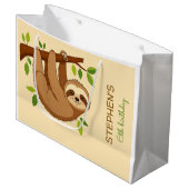 一緒に遊ぼう？ナマケモノの子供の誕生日 ラージペーパーバッグ (正面アングル)