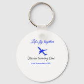 一緒に飛ぼう1歳の誕生日飛行機ブルーシルブ キーホルダー (裏面)