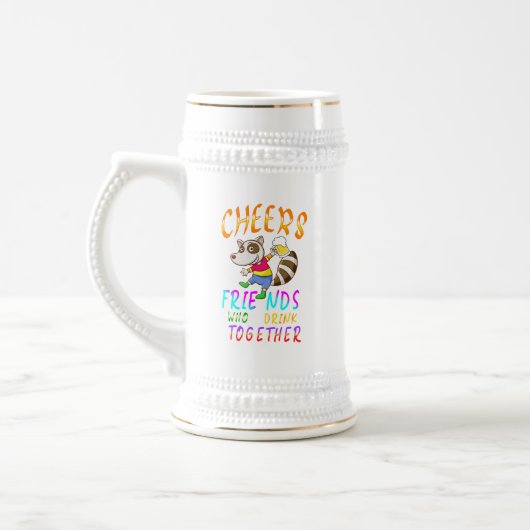 一緒に飲む応援仲間 ビールジョッキ (左)
