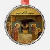 一緒の出生の初めてのクリスマスの日付がついたカスタム メタルオーナメント (正面)