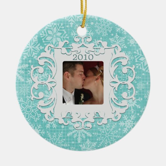 一緒の初めてのクリスマスのカスタムな写真および日付 セラミックオーナメント (正面)