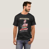 一羽の素晴らしい掃除をする女性 Tシャツ (正面フル)