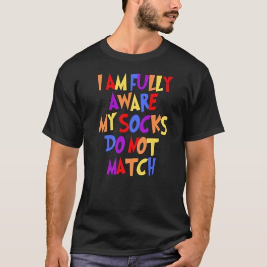 一致しない靴下おもしろい靴下ユーモア Tシャツ (正面)