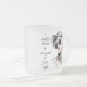 一見しただけでは腹が立つ フロストグラスマグカップ (正面右)