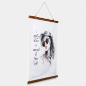 一見しただけでは腹が立つ 吊り下げ型タペストリー (傾斜あり)