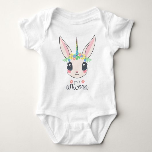 一角獣ウサギ可愛い女性のTシャツ Tシャツ (正面)