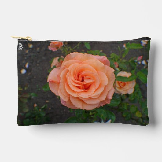 一輪のオレンジの花 アクセサリーポーチ (正面)