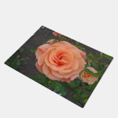 一輪のオレンジの花 ドアマット (アングル)