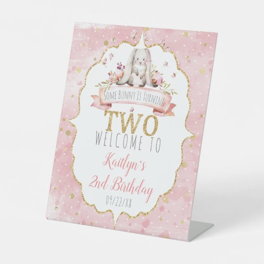 一部のバニーが2歳の誕生日を迎える 台座サイン (正面)