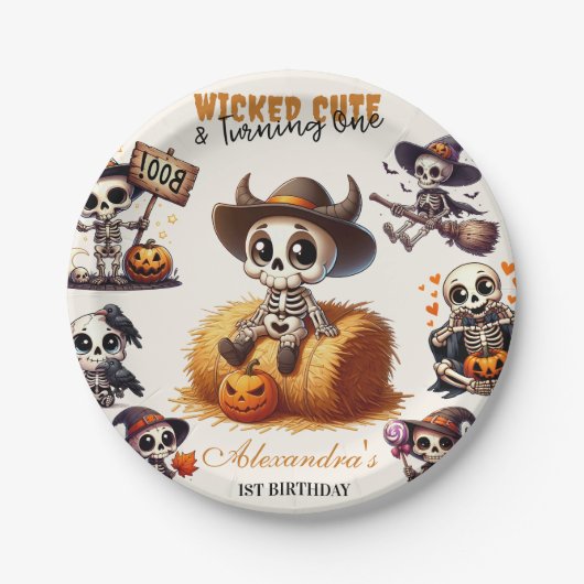 一面的な西不気味ハロウィーンの最初の誕生日 ペーパープレート (正面)