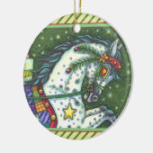 一頭の馬にリンゴのグレーが広がっていカラフルる。 セラミックオーナメント (左)