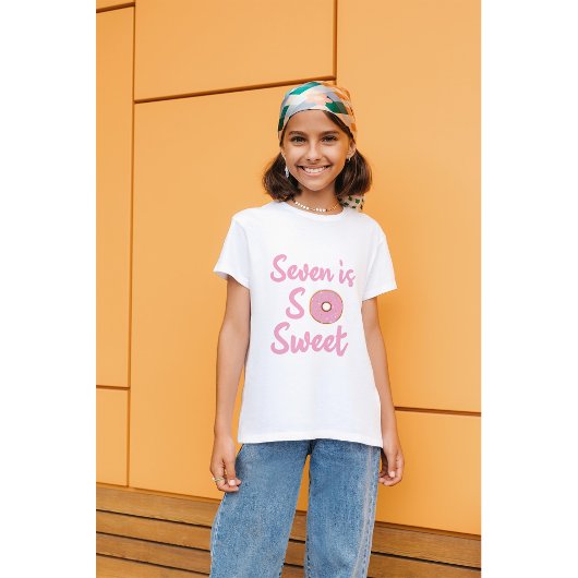 七はとても甘い、パーソナライズされた七誕生日T- Tシャツ