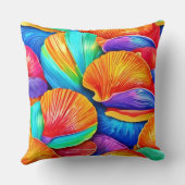 万華鏡のように千変万化するパターンの海シェル クッション (裏面)