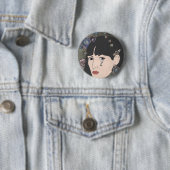 万華鏡のように千変万化するパターンの目を持つ女の子 缶バッジ (インサイチュ)