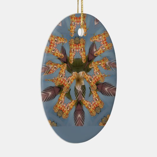 万華鏡のように千変万化するパターンキリン・マンダラ:抽象芸術・サファリ・アート セラミックオーナメント (右)