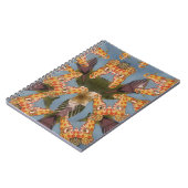 万華鏡のように千変万化するパターンキリン・マンダラ:抽象芸術・サファリ・アート ノートブック (左側)