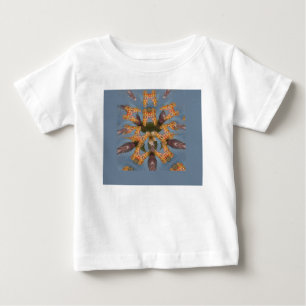 万華鏡のように千変万化するパターンキリン・マンダラ:抽象芸術・サファリ・アート ベビーTシャツ