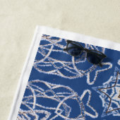 万華鏡のように千変万化するパターンブライトブルー，白独身の星 ビーチタオル (インサイチュ)