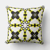 万華鏡のように千変万化するパターン十九巻 クッション (正面)