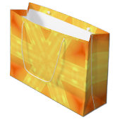 万華鏡のように千変万化するパターン明るい黄色と線 ラージペーパーバッグ (正面アングル)