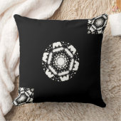 万華鏡のように千変万化するパターン第4巻 クッション (ブランケット)