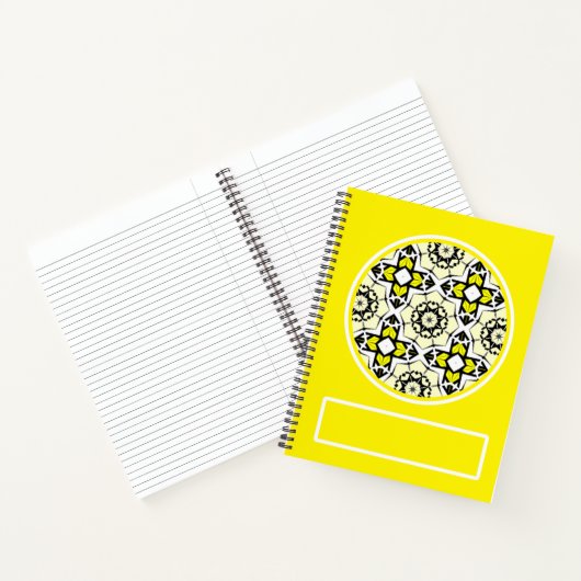 万華鏡のように千変万化するパターン第4巻 ノートブック (内部)