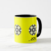 万華鏡のように千変万化するパターン・アートを10巻に収める マグカップ (正面右)